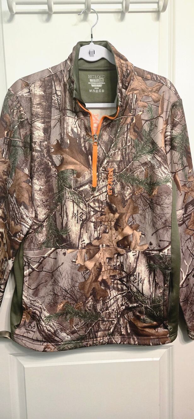 Nomad Men's Camo Quarter Zip RealTree Med Hoodie